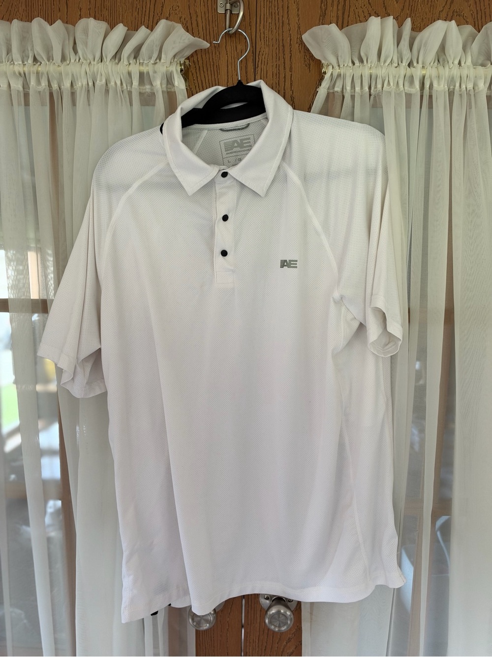 Emporio Armani Men’s White Polo Shirt with Subtle Logo